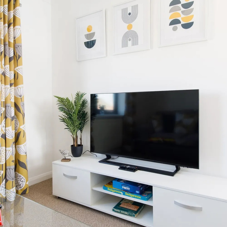 The Sea House - Ultimate Seafront Living & Sunsets