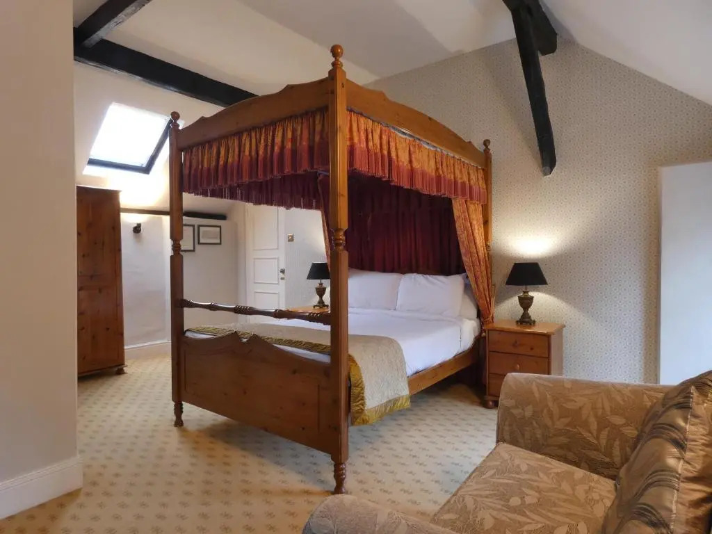 Marston Farm Hotel