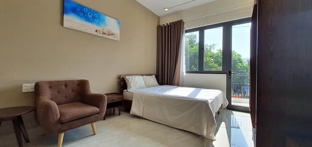 Oyo 990 Home 2 Hotel