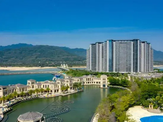 The sea Hotel.