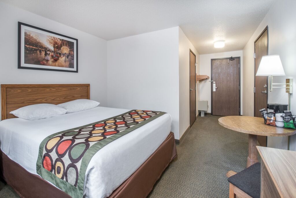 Serena Inn & Suites of Rapid City