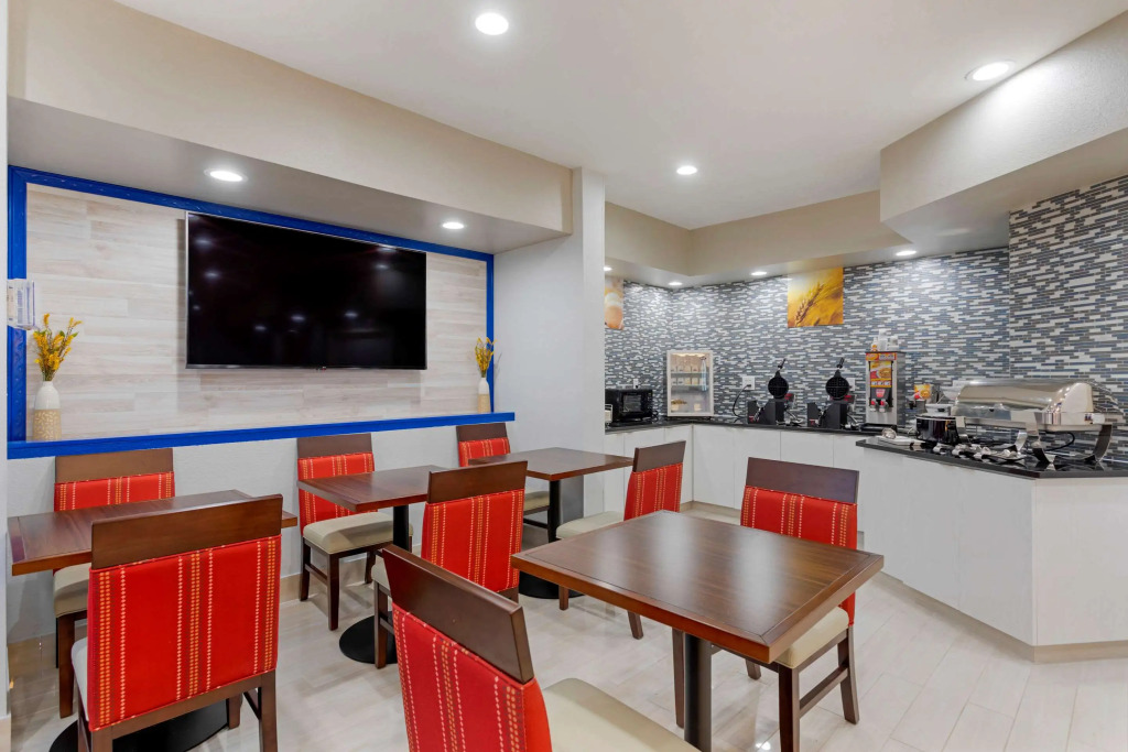 Comfort Inn & Suites Memphis East