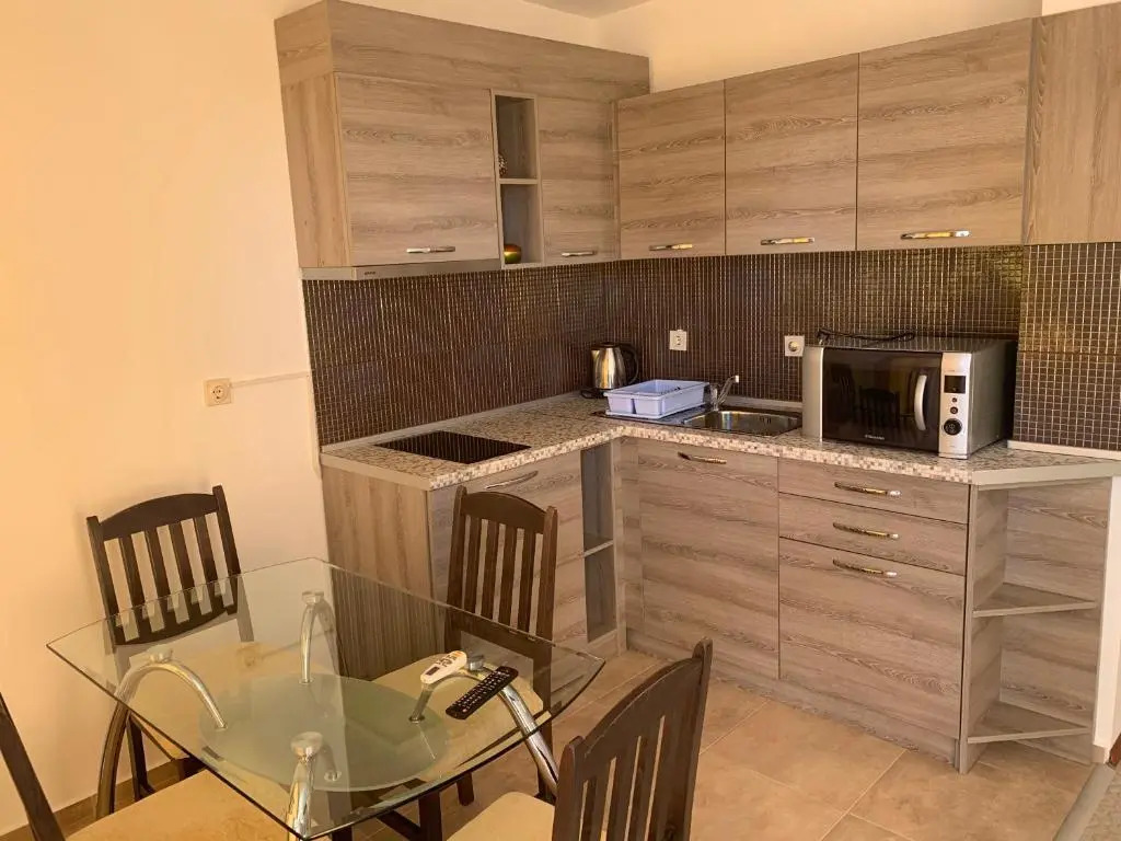 Lilia Guest House