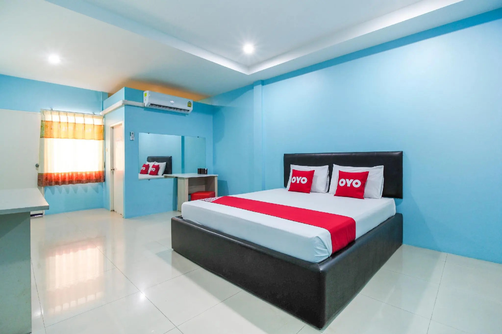 OYO 622 Sixsense Hotel (Vaccinated Staff)