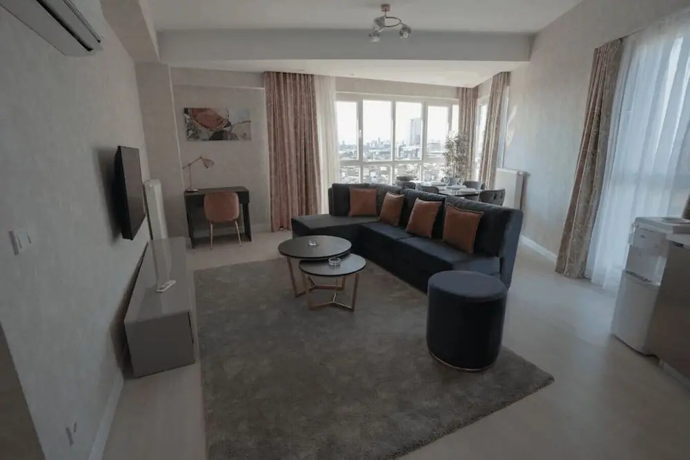 Stylish 2-bedroom Apartment Near Mall of Istanbul