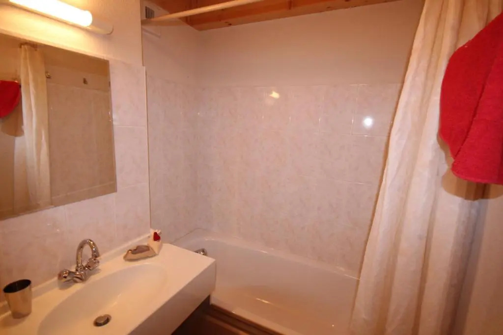 APPARTEMENT SPACIEUX AVEC BALCON - SAINT JEAN D AULPS STATION - 8 Personnes - OURSON 57-58