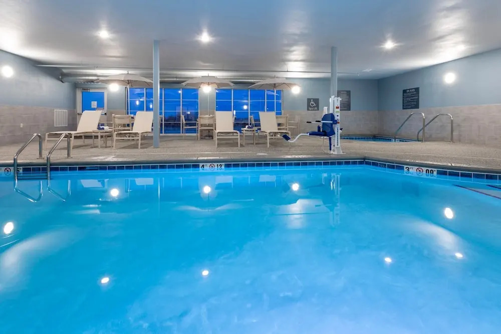 GrandStay Hotel & Suites Algona