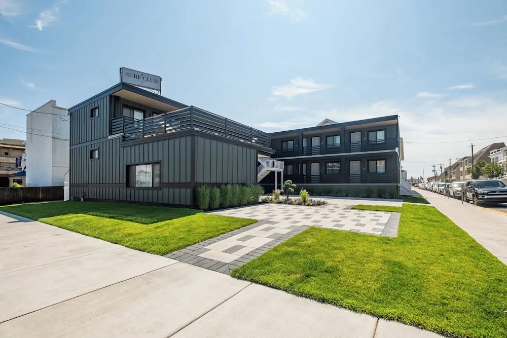 The Surf Club