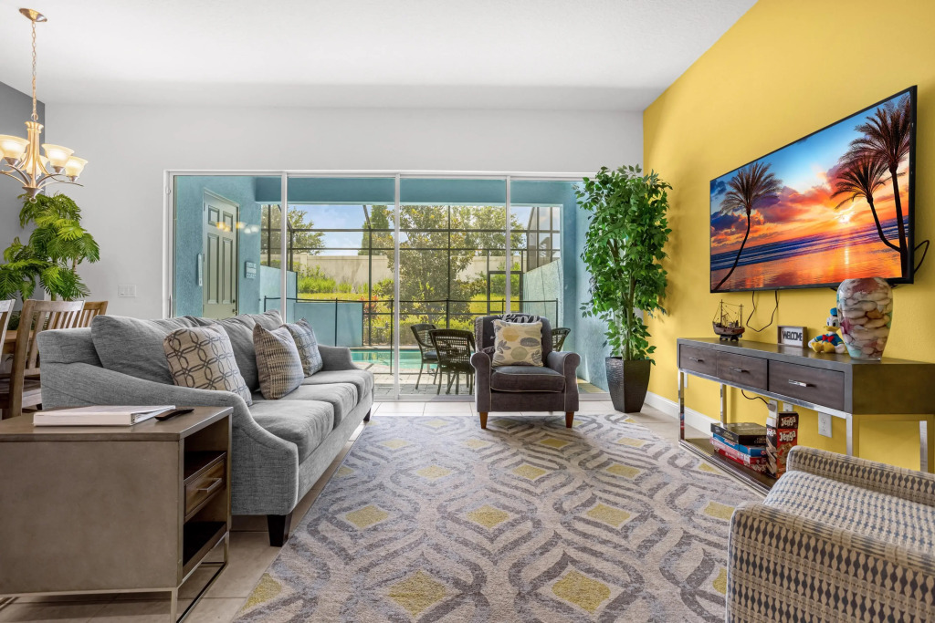 IfT318 4 Bedroom Luxury Condo!, DAVENPORT, US