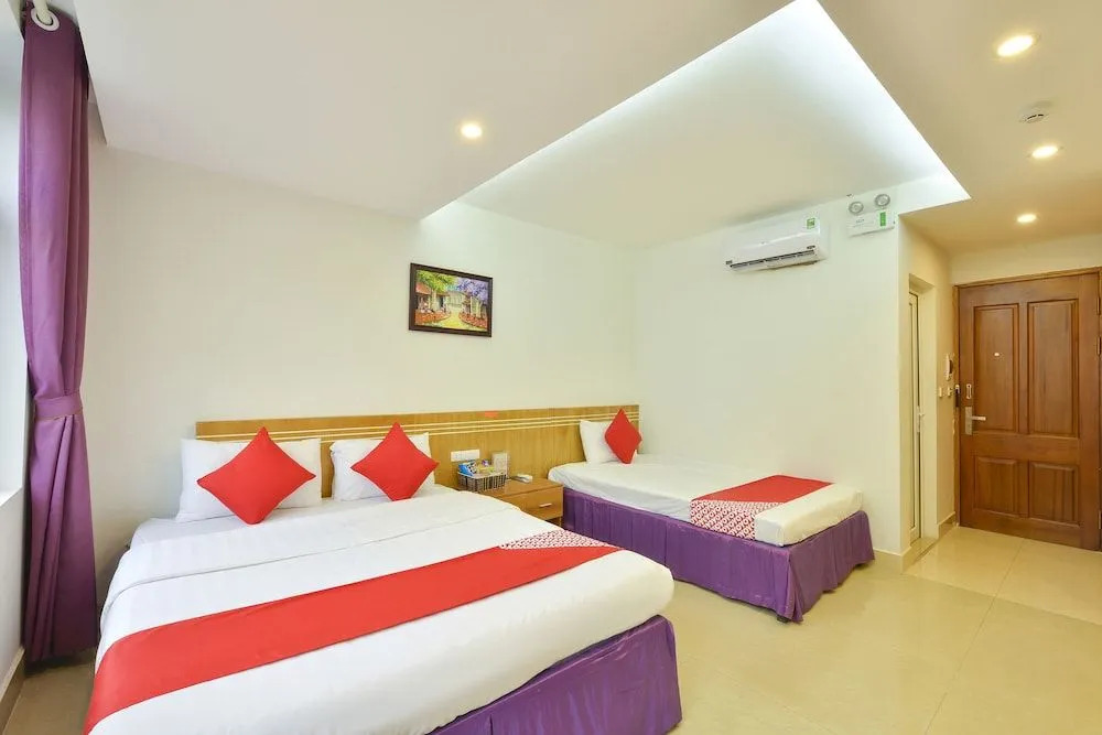 OYO 214 Aloha Hotel