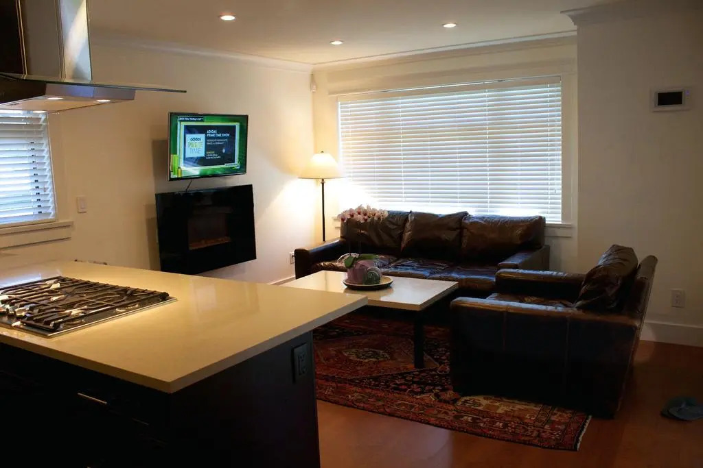 Kitsilano Home 2 Home