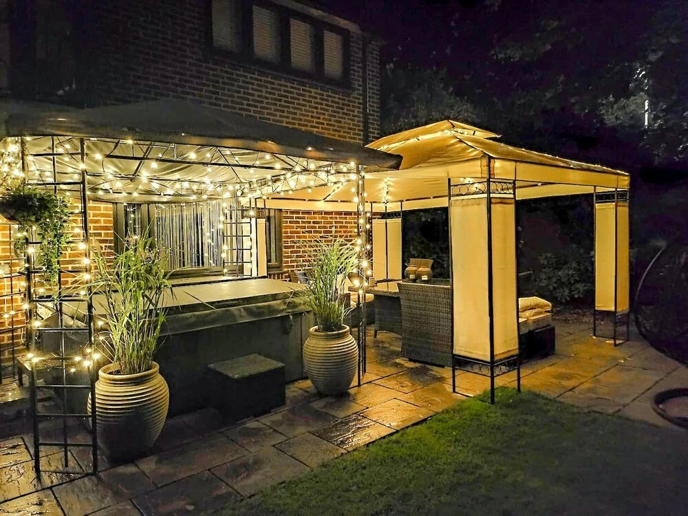 Gatsby Villa London with Garden & Hot Tub