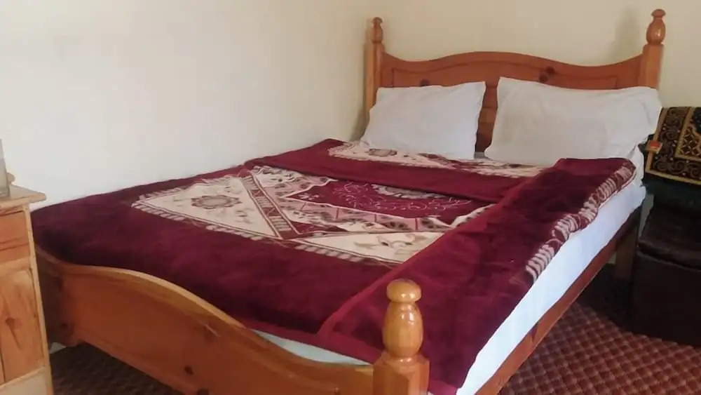 Pakistan Hotel & Restaurant