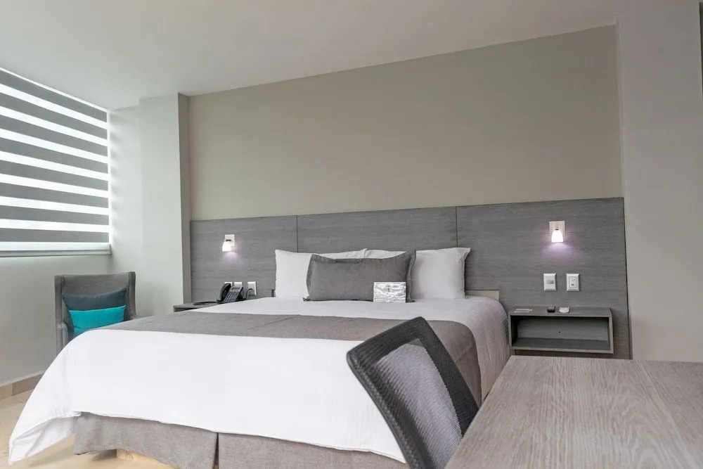 Hotel 5 Inn Plus