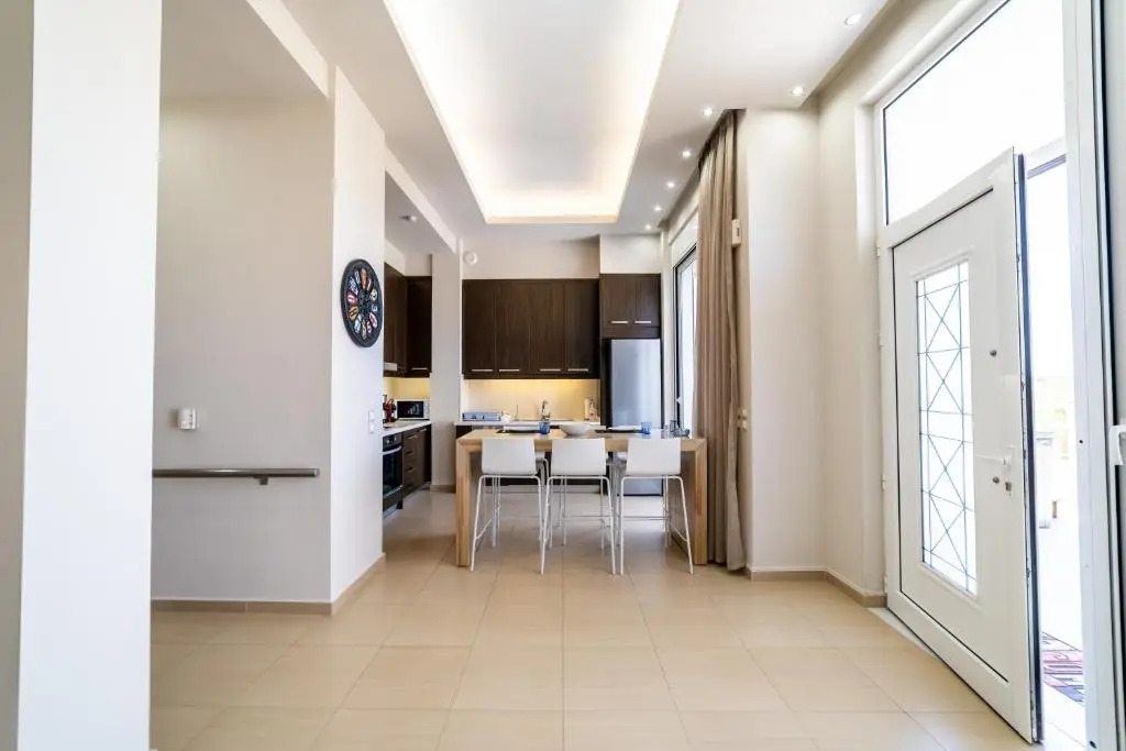 Thomas Villa Hersonissos - Private Pool - Sleeps 7
