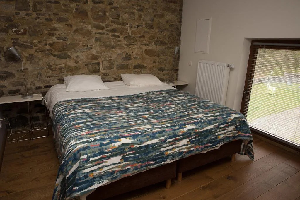 B&B Ferme de Leuze Rustieke Gîtes nabij Durbuy, eigen laadpalen