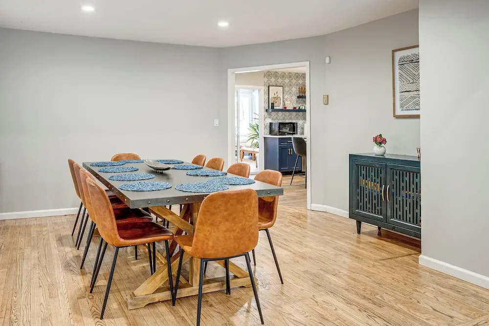 Hot Tub + Game Room: Spacious Poconos Escape!