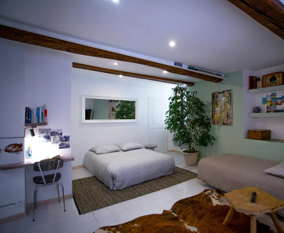 Nasri Sabra - Temple Apartment 0
