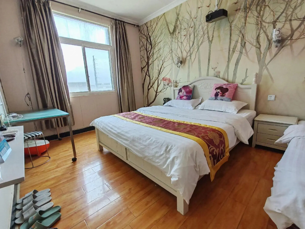 Euston Hot Spring Hotel
