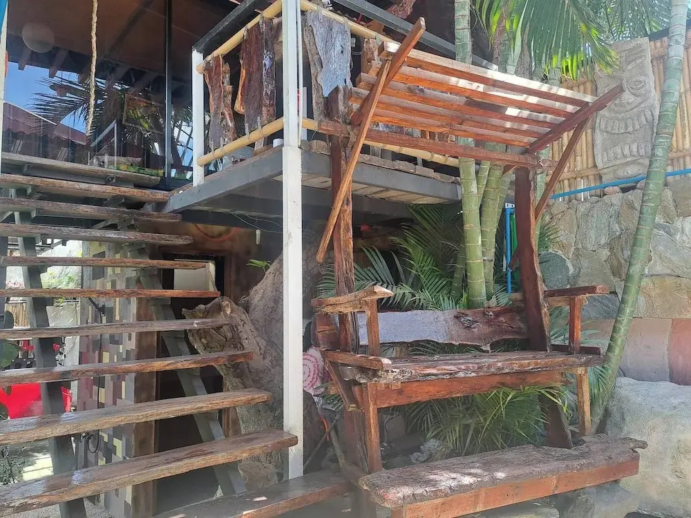 Tribal Bliss Private Resort in Lipa Batangas, a Privat Guest Room With Pool