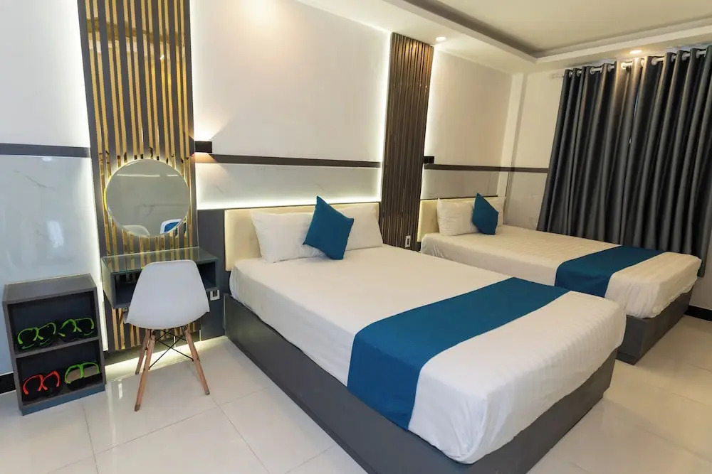 Prince Hotel