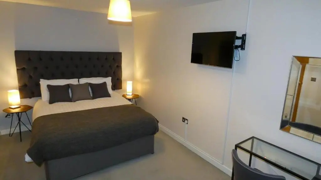 No 15 Barrack Townhouse with Parking