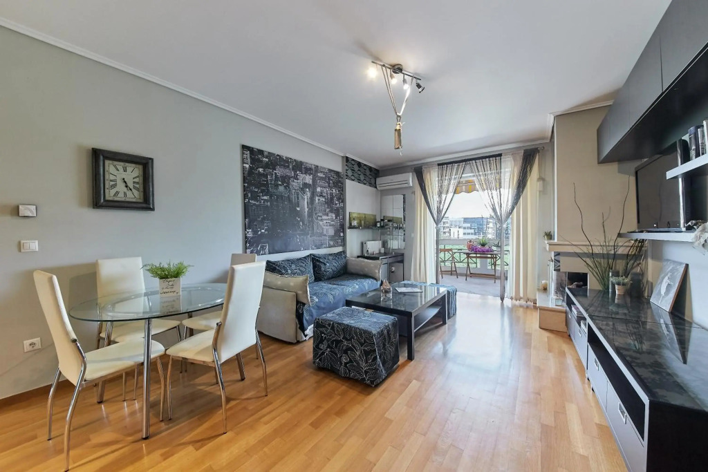 CASA MYRlAM -Suite Apartment in Marousi with View and Private Parking-