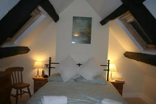 Half-pint Cottage