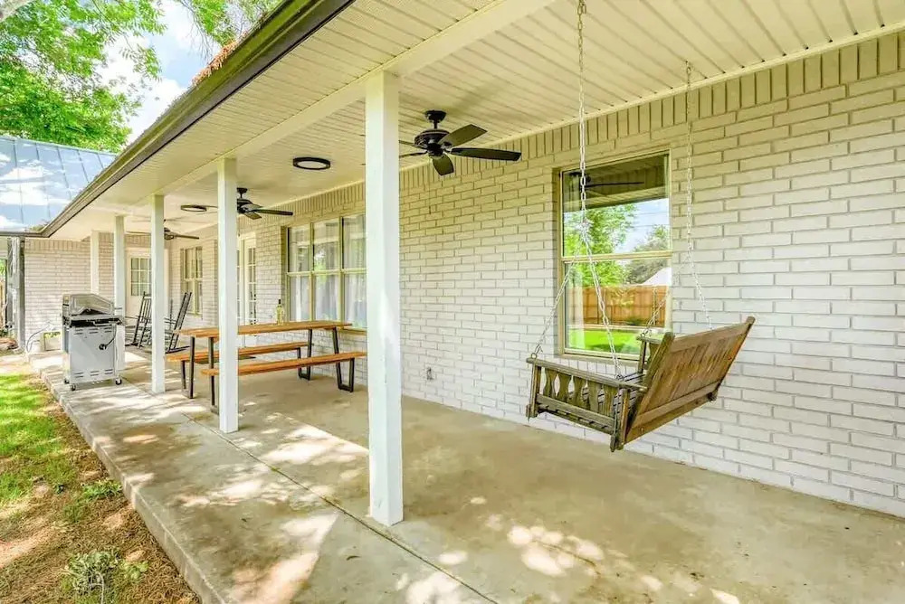 Luxury Haus - Great Backyard, Firepit, Bocce Ball!