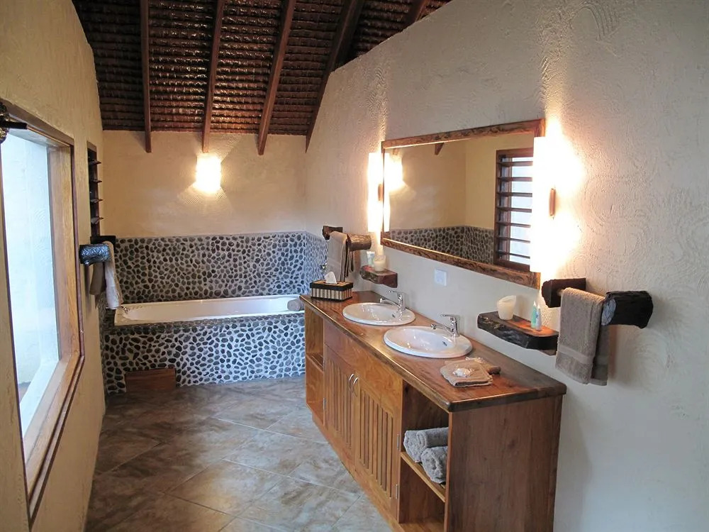 Lope Lope Beach Bungalows