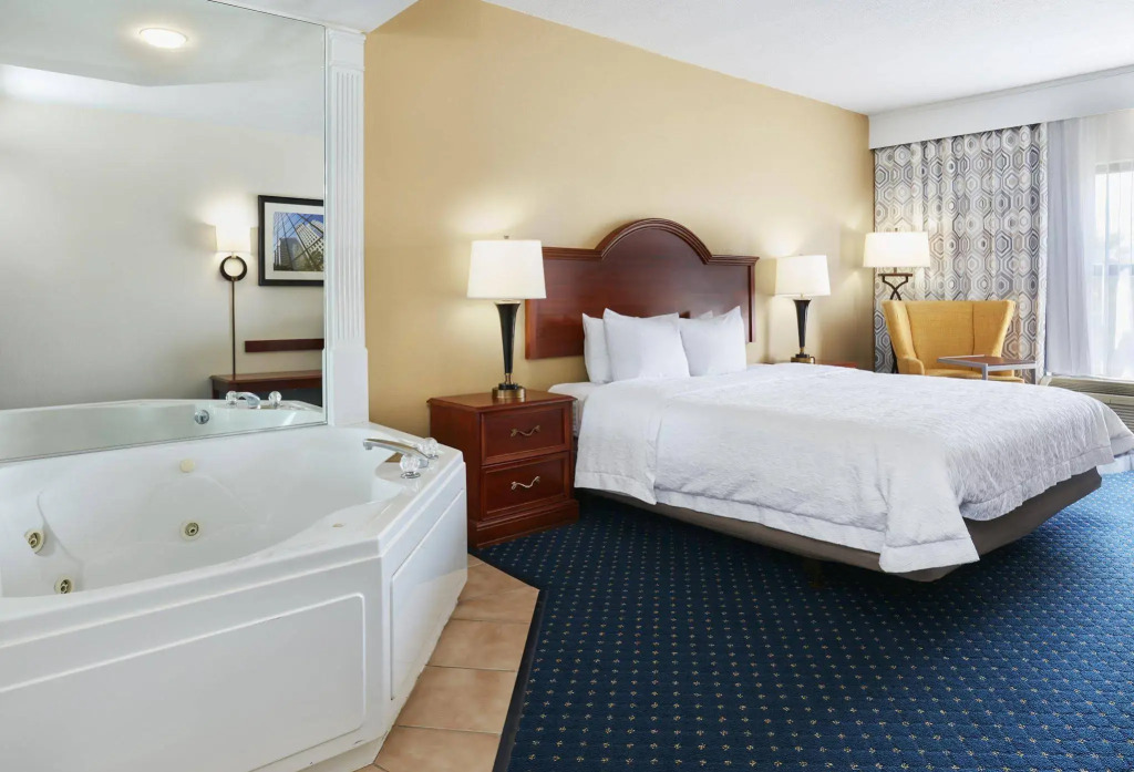Hampton Inn & Suites Concord-Charlotte