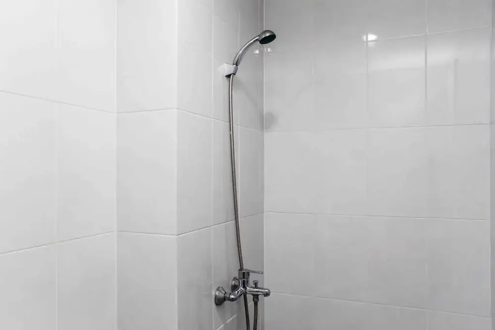 Warm and Cozy Studio Patraland Urbano Apartment