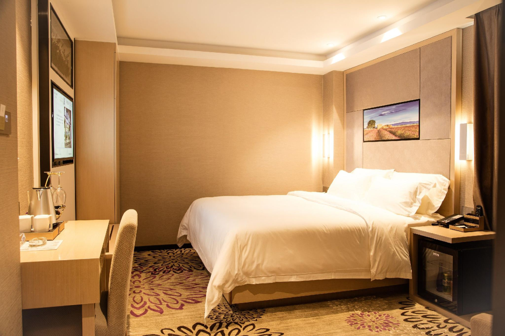 Lavande Hotel Shenzhen North Station Bantian Subway Station