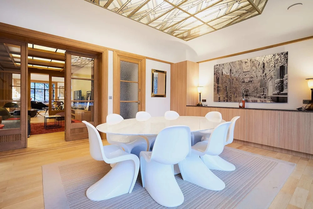 B&B Suites 124