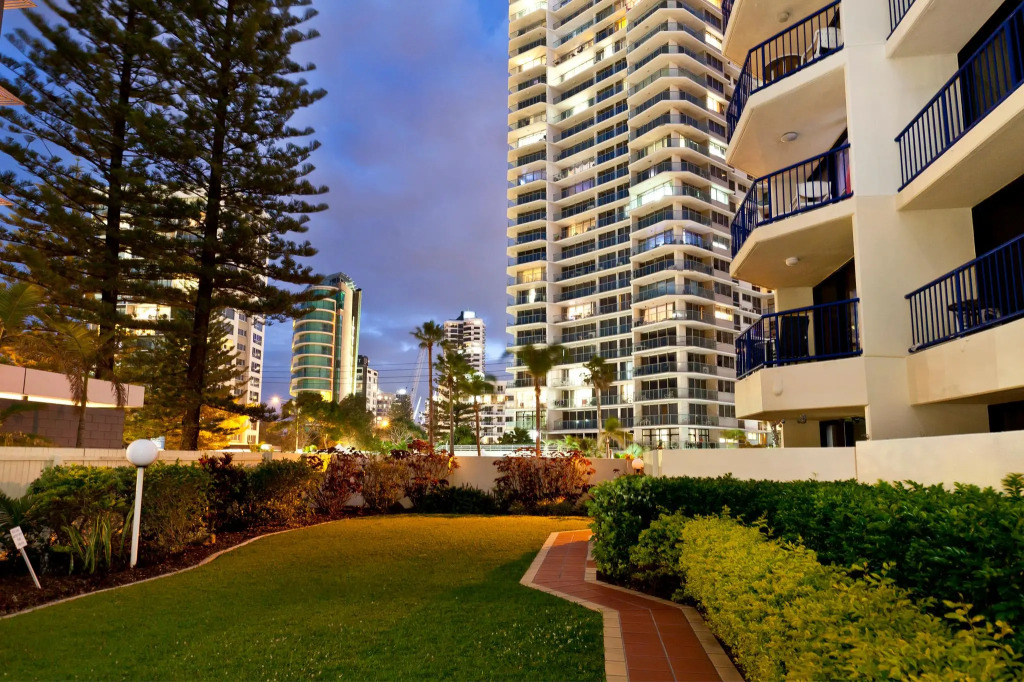 Surf Regency