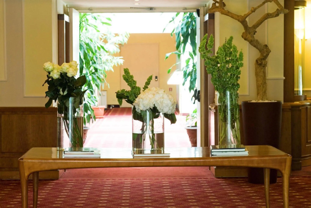 Starhotels Business Palace
