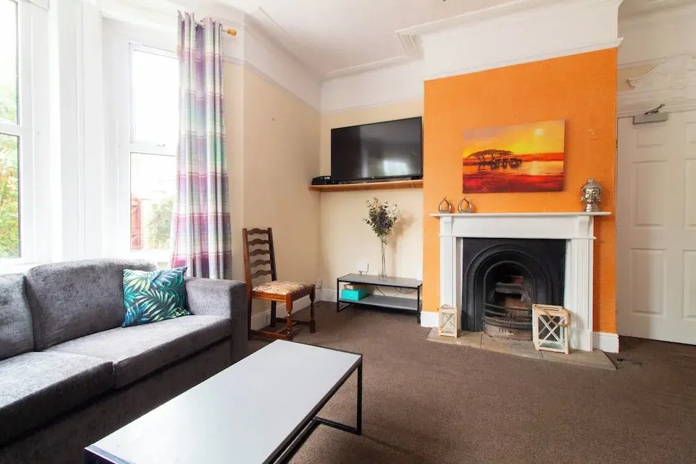 Thornbury Guest House Room 1
