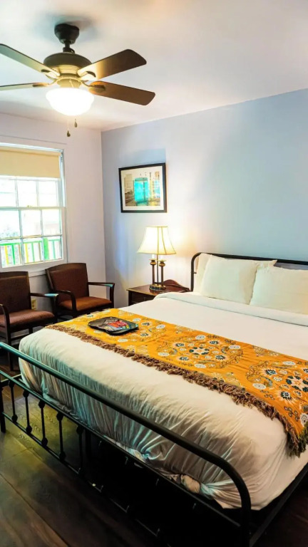 Historic Mardi Gras Inn