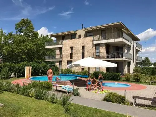 Reflex Apartments Zamárdi