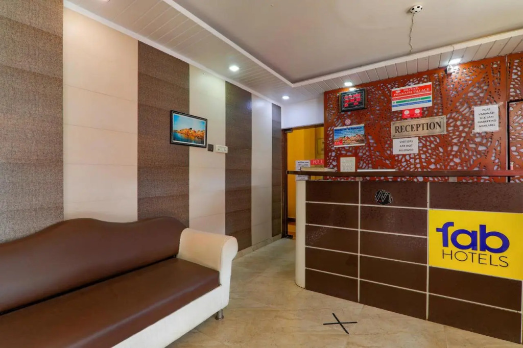 Hotel Prakash Palace