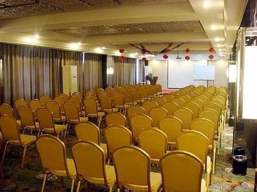 East Milan Hotel Zhengzhou