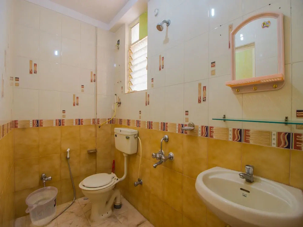 OYO 12390 Home Peaceful 2BHK Near Airport
