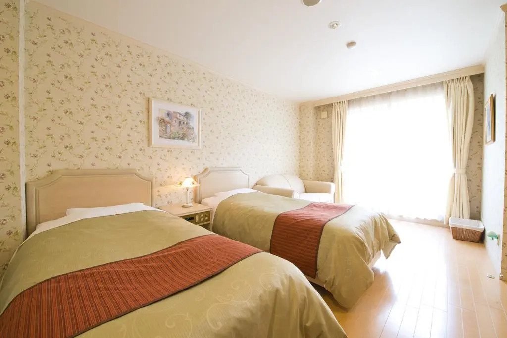 Hotel Nadeshiko