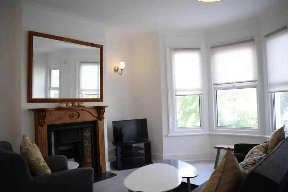 Bright 2 Bedroom Flat in East Dulwich