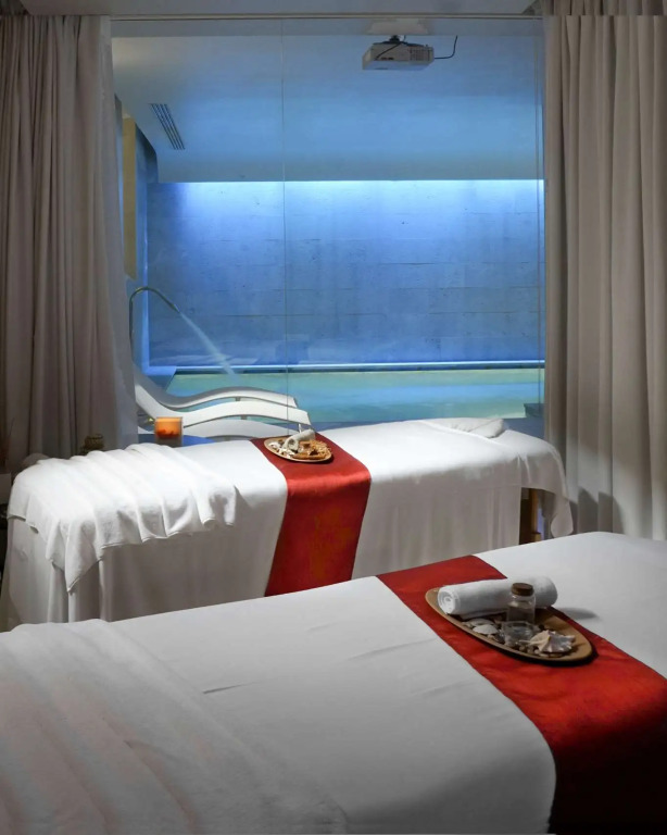 Palazzo Montemartini Rome, A Radisson Collection Hotel