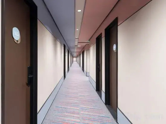 HanTing Hotel (Shanghai Qibao Subway Station)