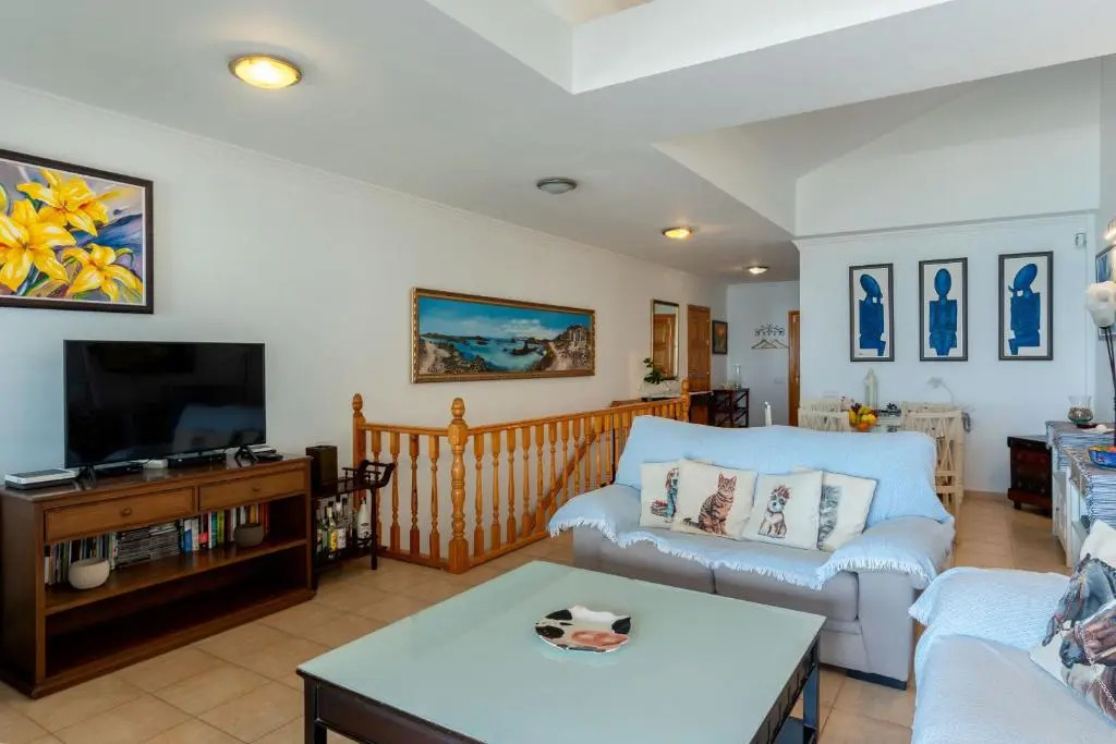 HolidayVilla Marina 2- Beachfront, Wifi , Sea View by Holidayshome