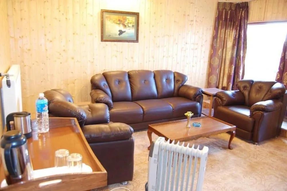 Hotel Nedous