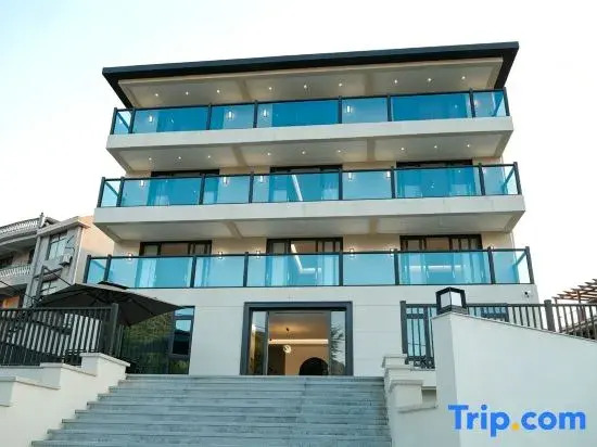 Tonglu Shanyali Linxiya Zhu  Mountain Forest Serenity Farmhouse Fresh Style Designer Vacation Rental