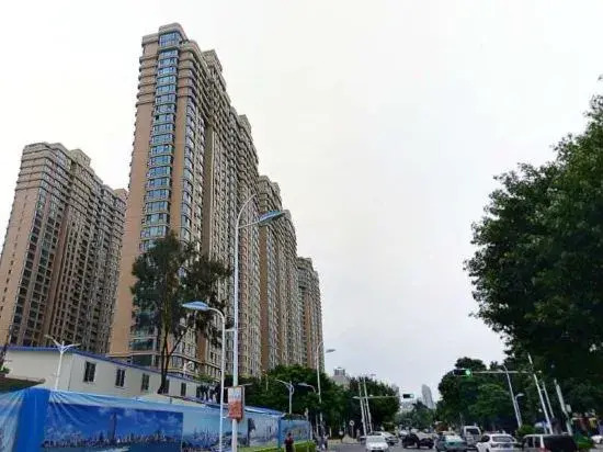 Youth Sunny Car Hotel